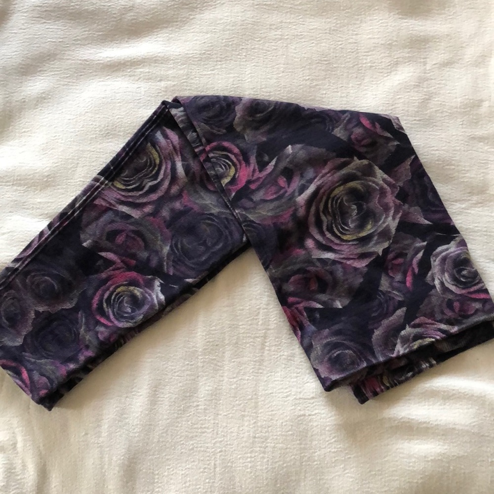 Women’s Capri leggings size med